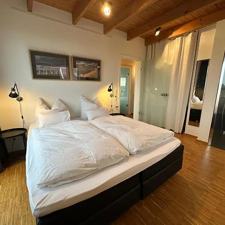 Holiday home Grosszuegiges Modernes Neuharlingersiel