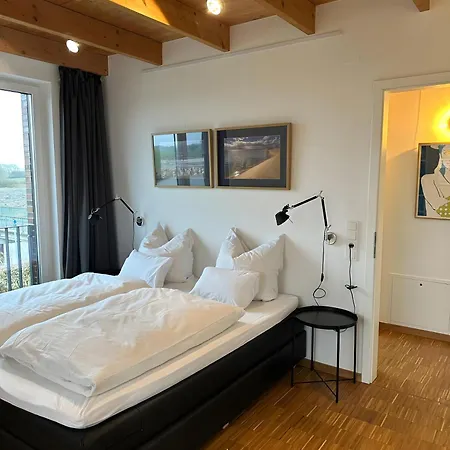 Holiday home Grosszuegiges Modernes Neuharlingersiel