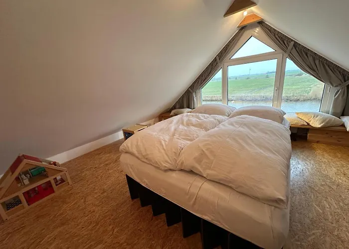 Grosszuegiges Modernes Нойхарлингерзиль